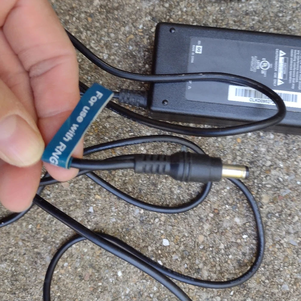 Adapter RNG 110 Delta Electronics Inc. AC adapter Model EADP-20NB C